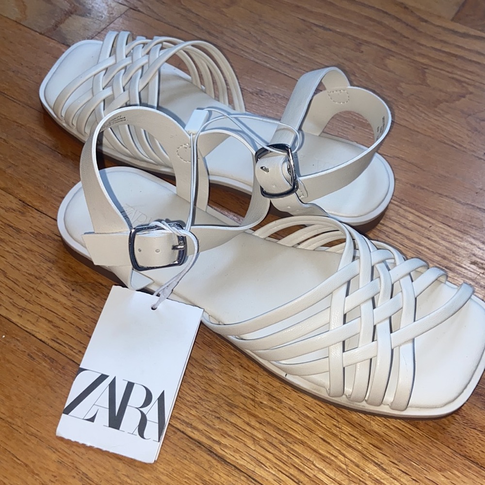 ZARA girls Sandals 🩴